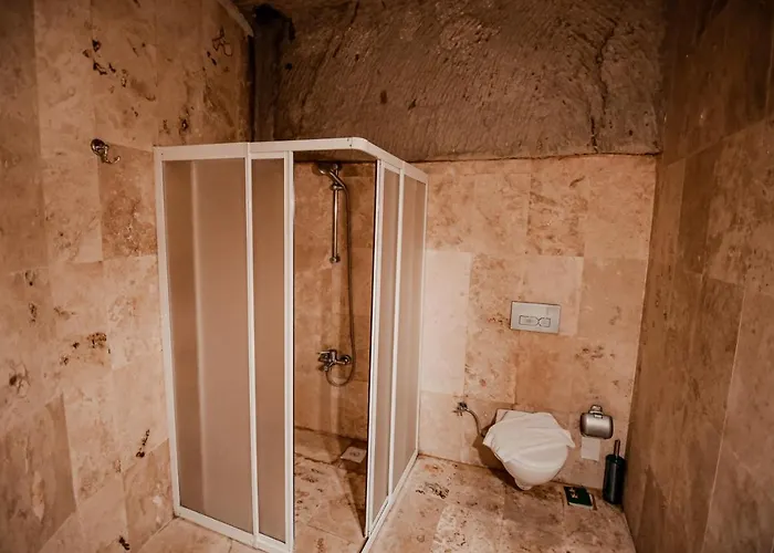 Katapa Special Cave *