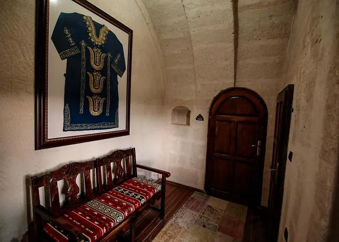 Katapa Special Cave *