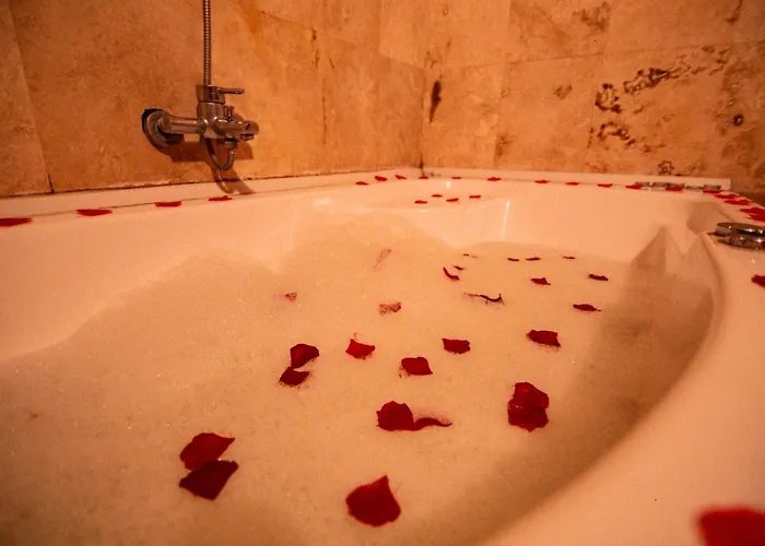 Katapa Special Cave Hotel